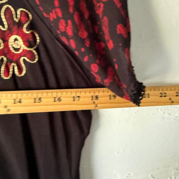 Star India Black Red Embroidered Floral Boho Handkerchief Hem Dress One size NWT - Picture 7 of 9